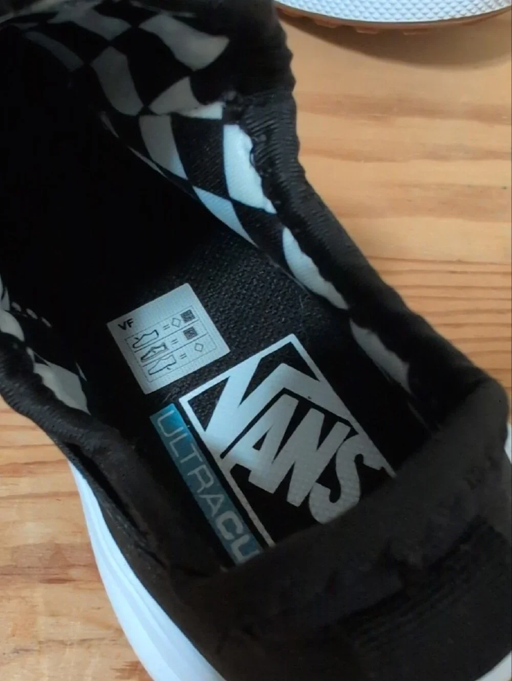 Vans slip design